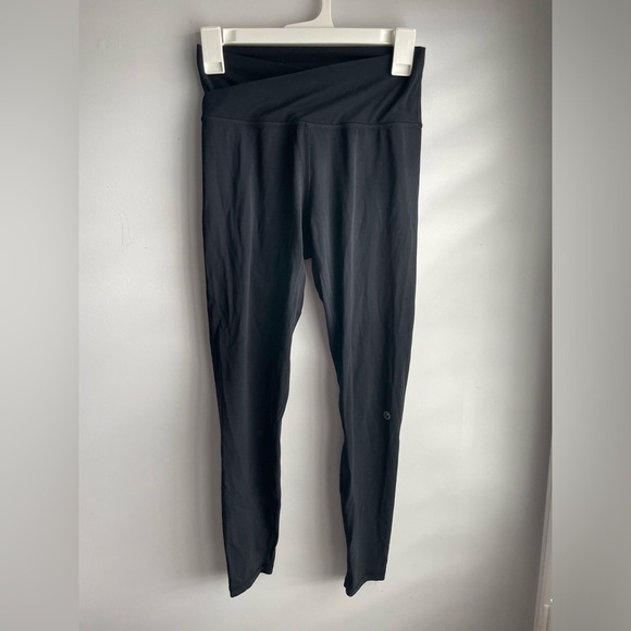 💖(2 for $15)💖 V-cut High Waisted Leggings - Picture 5 of 8